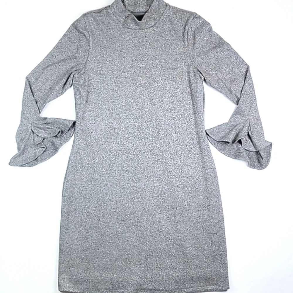 White House Black Market Heather Grey Long Flutter Sleeve Sheath Dress Si…